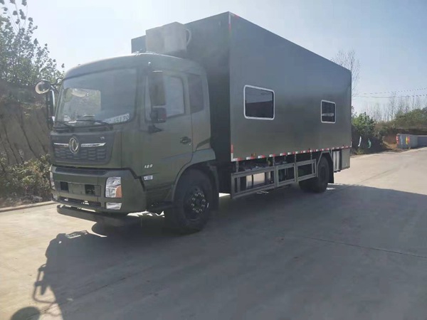 東風天錦宿營車滿足8-12人住宿 東風天錦宿營車滿足8-12人住宿